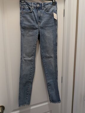 Women’s High-Rise Light Blue Jeggin Jeans With Fringe Ankle Inseam 26 1/2"